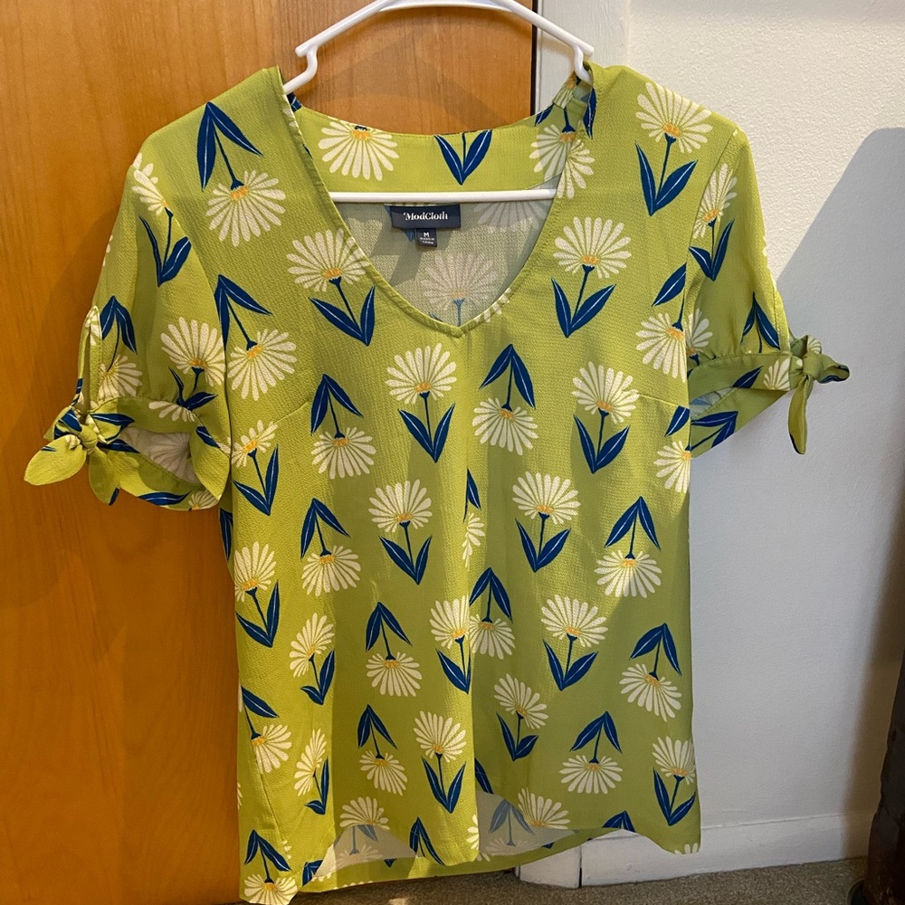 Modcloth Ideal Discovery Short Sleeve Blouse